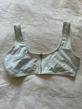 🎀Front-Zip Scoop Bikini Top